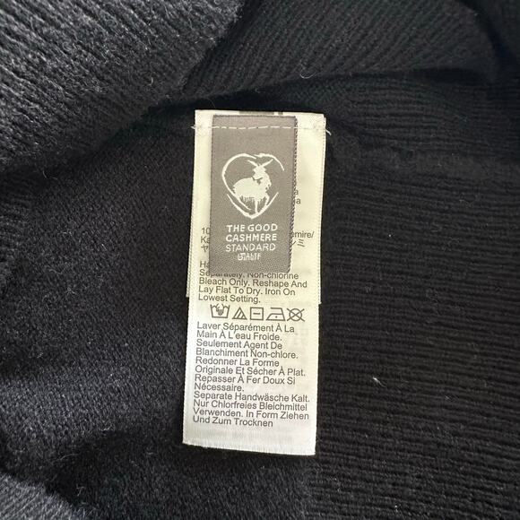 J. Crew Cashmere Classic Fit Crewneck Sweater Black BA400 Size XXSmall New - Picture 10 of 13